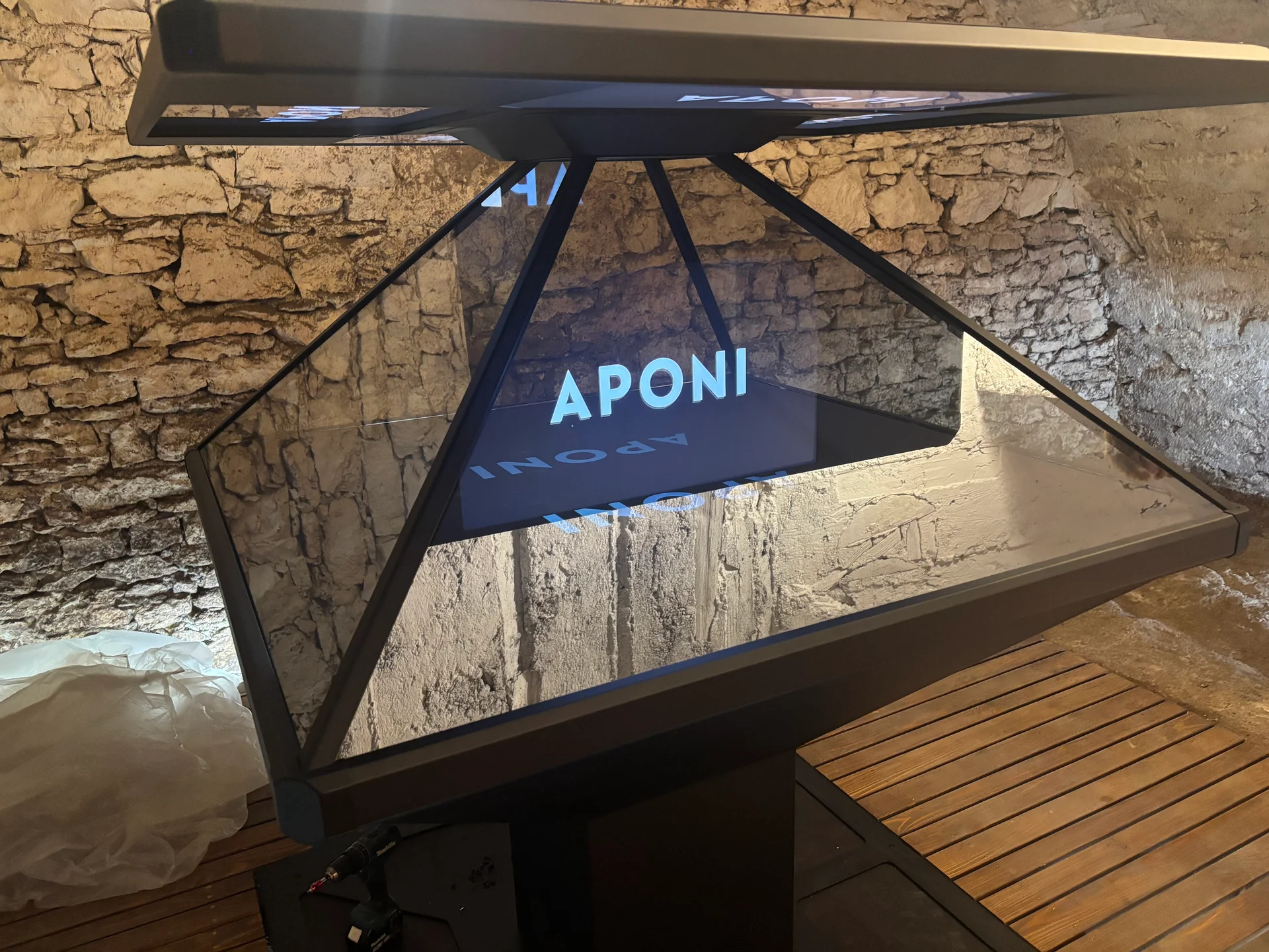 APONI Diamond